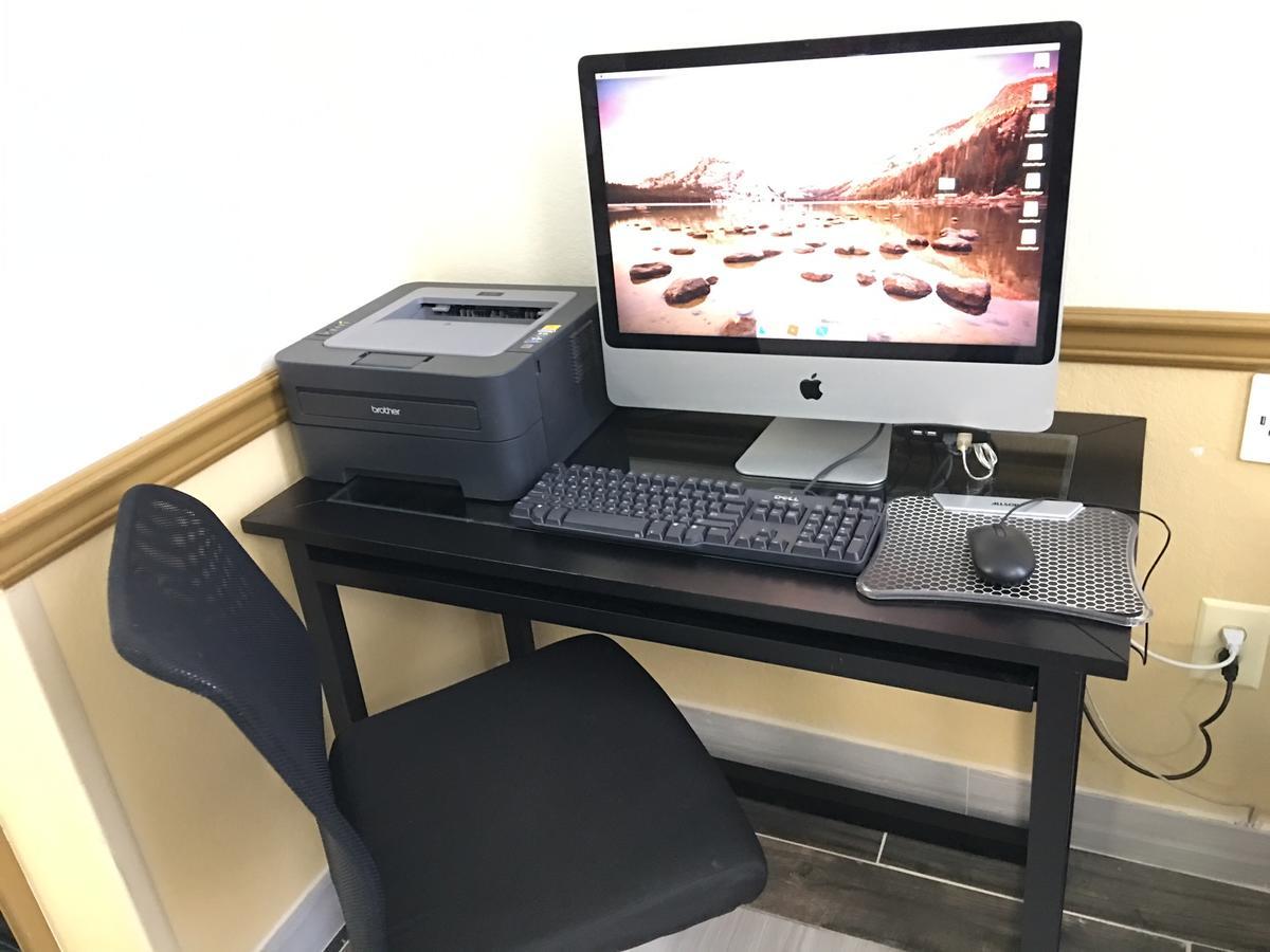 America'S Best Value Inn & Suites-Clinton Εξωτερικό φωτογραφία