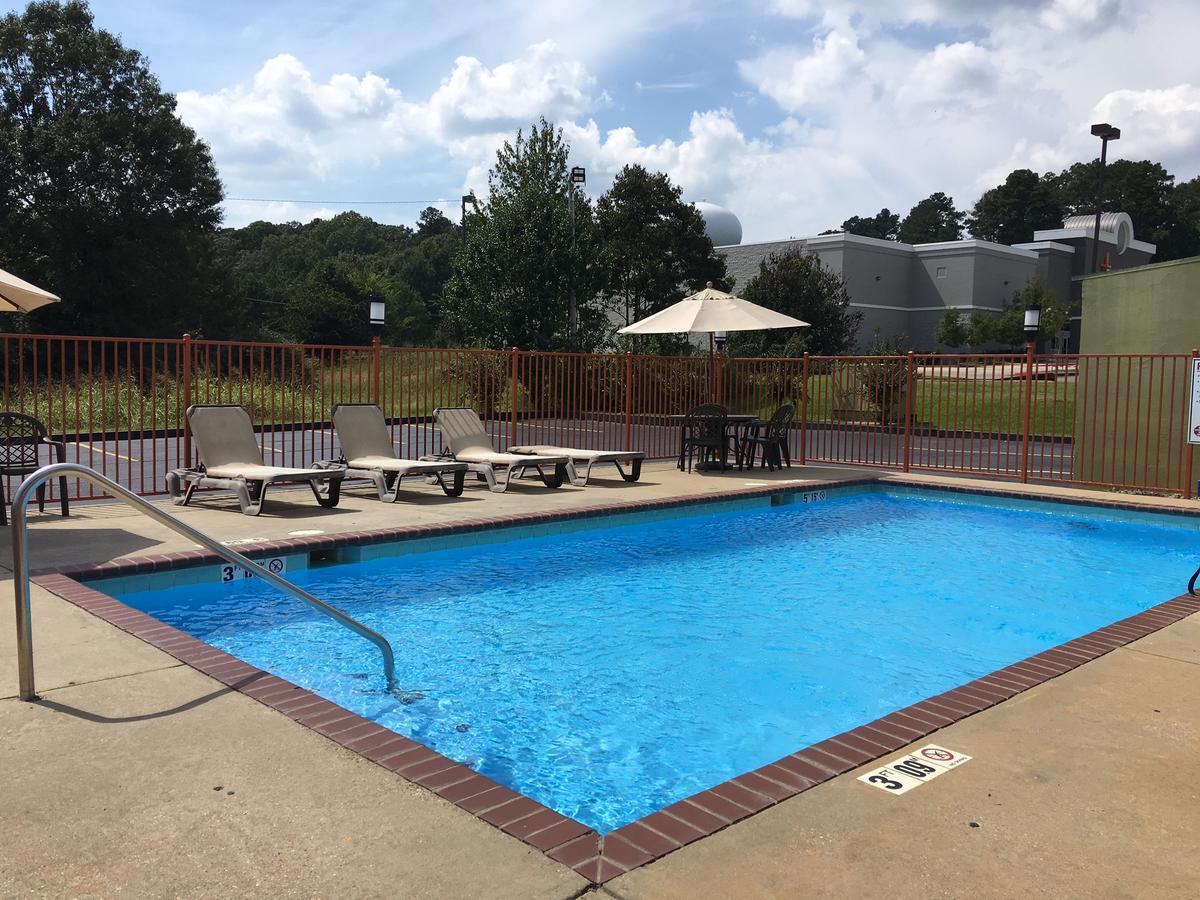 America'S Best Value Inn & Suites-Clinton Εξωτερικό φωτογραφία