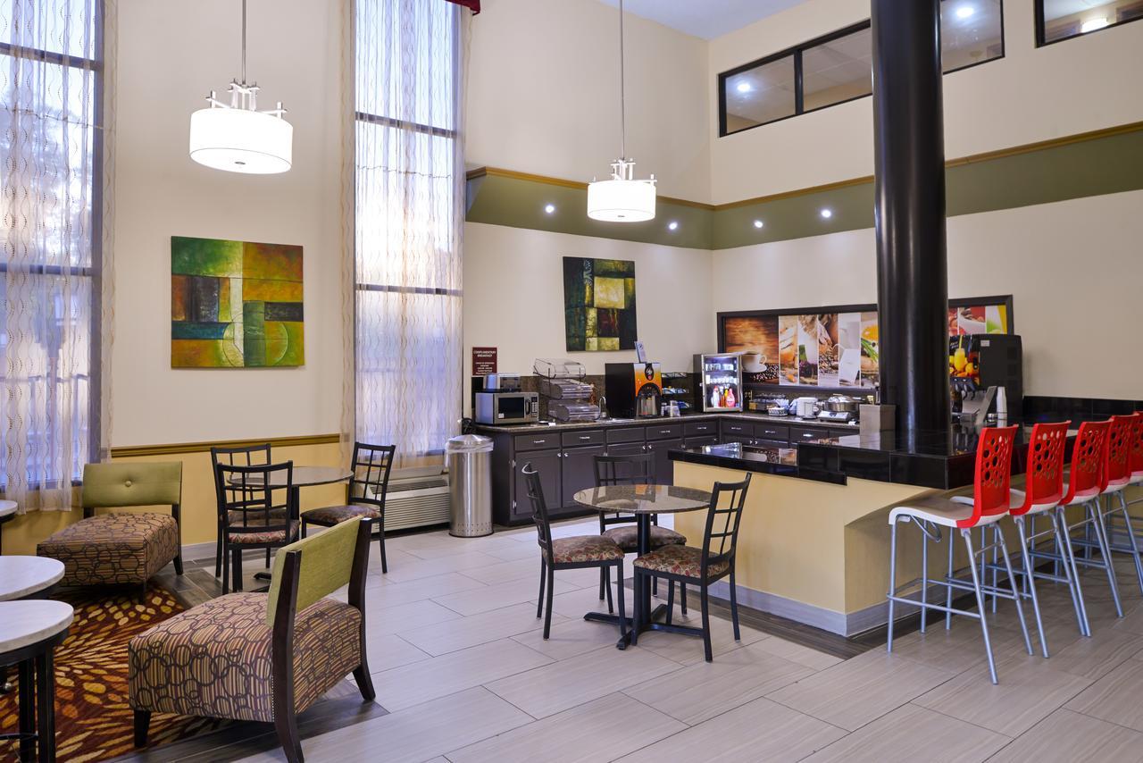 America'S Best Value Inn & Suites-Clinton Εξωτερικό φωτογραφία
