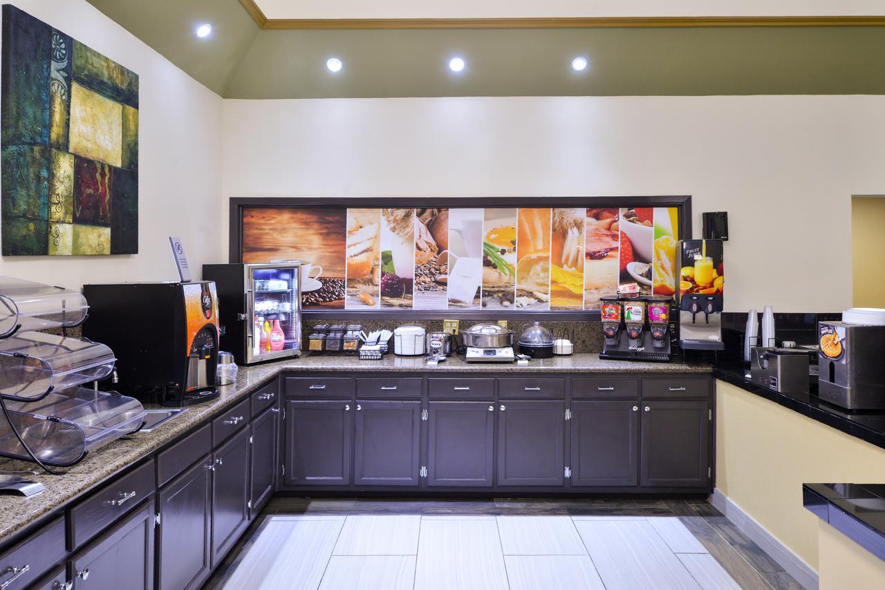 America'S Best Value Inn & Suites-Clinton Εξωτερικό φωτογραφία