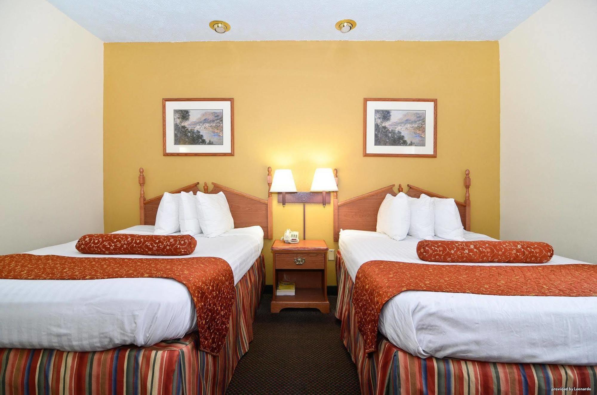 America'S Best Value Inn & Suites-Clinton Εξωτερικό φωτογραφία