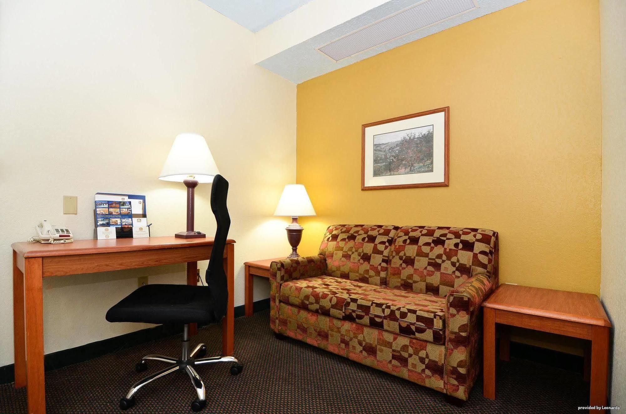 America'S Best Value Inn & Suites-Clinton Εξωτερικό φωτογραφία